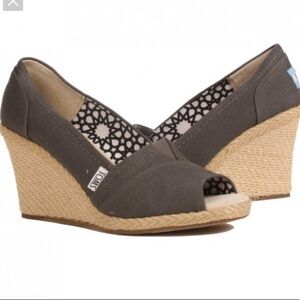 Toms ash grey canvas wedges